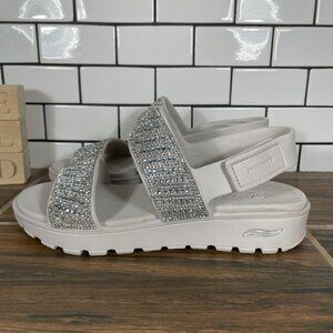 Skechers Arch Fit Footsteps Enchant Womens Size 8 Shoes Beige Rhinestone Sandal